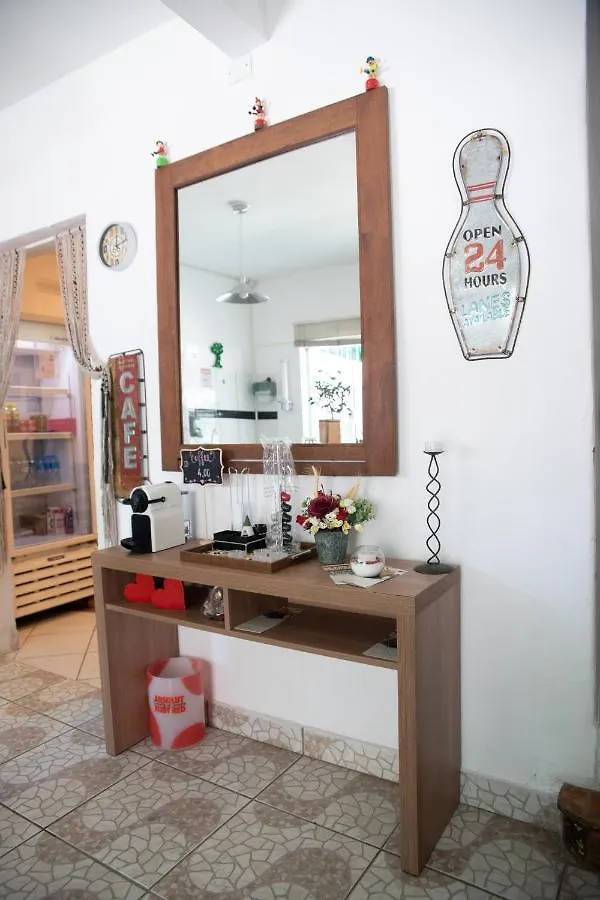 Hostel Calábria 5 minutos da Vila Madalena e Beco do Batman São Paulo Brasil